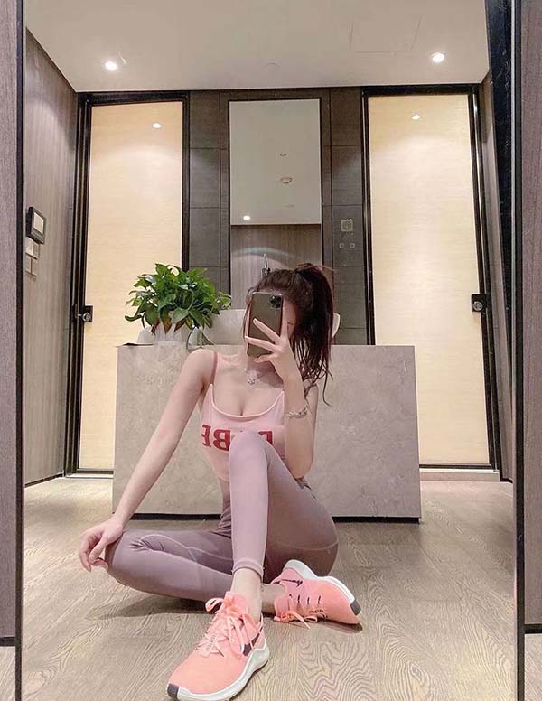 巴黎模特预约微信